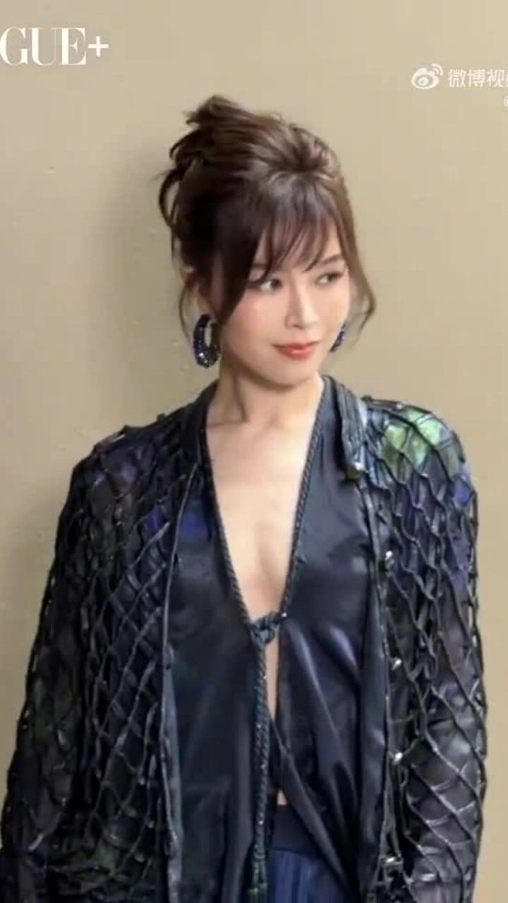 Văn Vịnh San dự show ở Milan