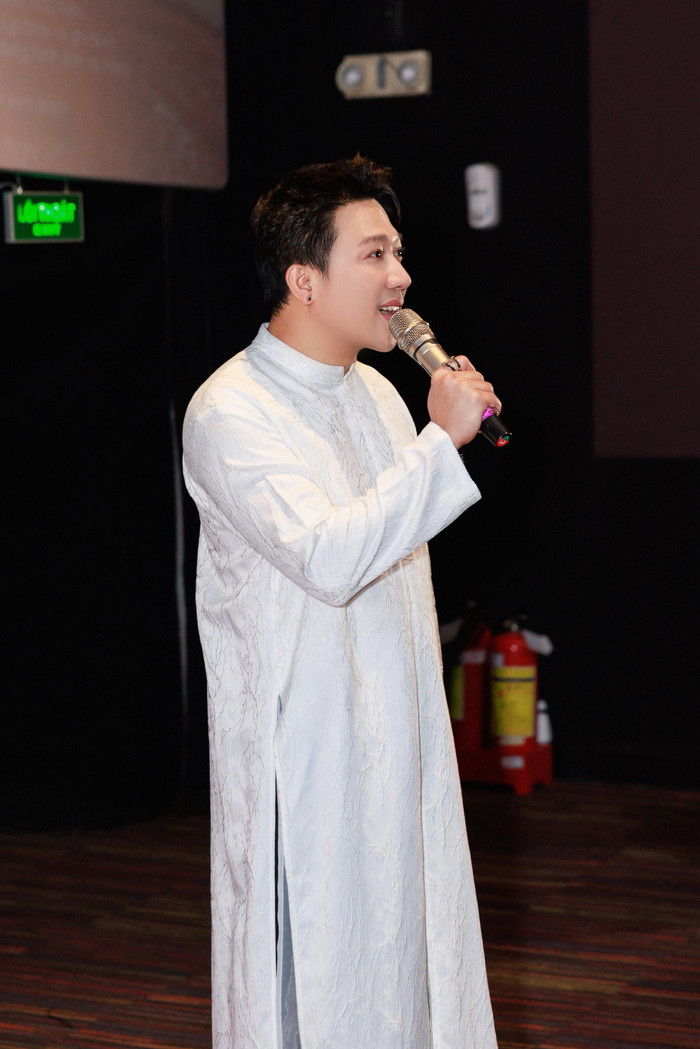 ve8m3369ox1-ksl6vko6h52-8l6lwv3q6t3 Các phim do Trấn Thành thực hiện còn khai thác sâu sắc những câu chuyện gia đình, tình cảm và các giá trị đời sống.