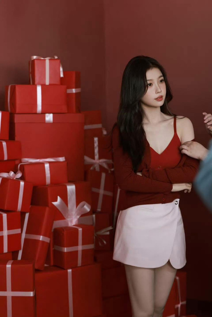 Ngu Thư Hân trở lại sau nhiều tranh cãi Ảnh 4