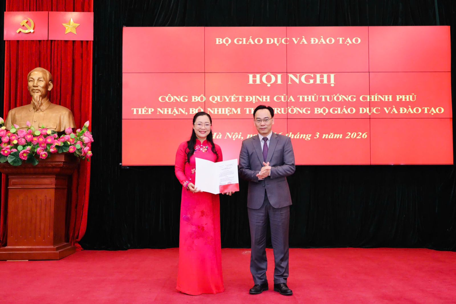 thứ trưởng - Ảnh 1.