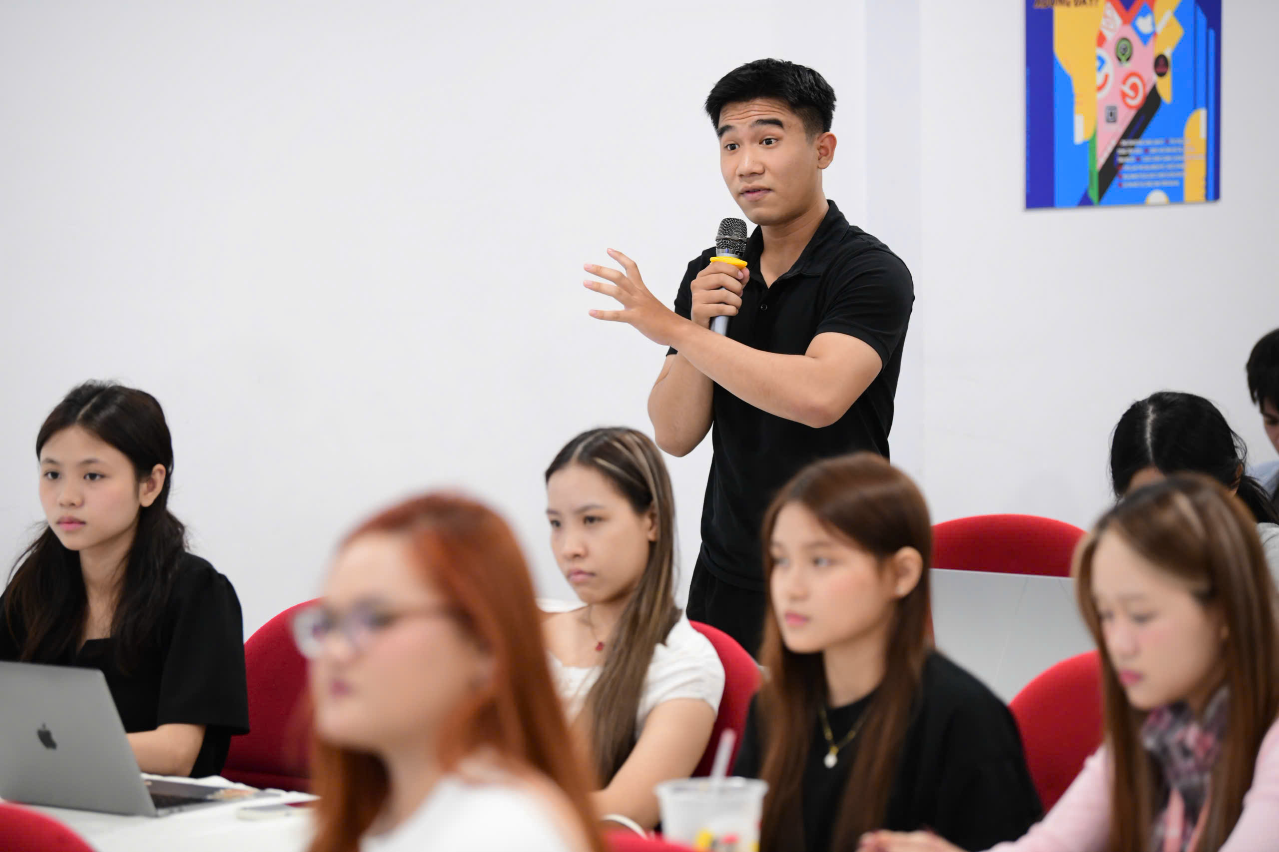 sinh viên Văn Lang - Ảnh 7.