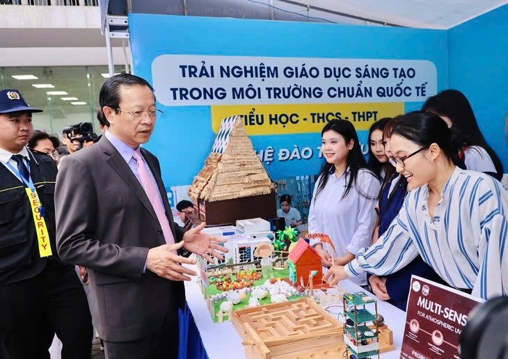 Nghi vấn giải nhất khoa học kỹ thuật quốc gia 'đạo văn', Bộ Giáo dục đang xác minh - Ảnh 1.
