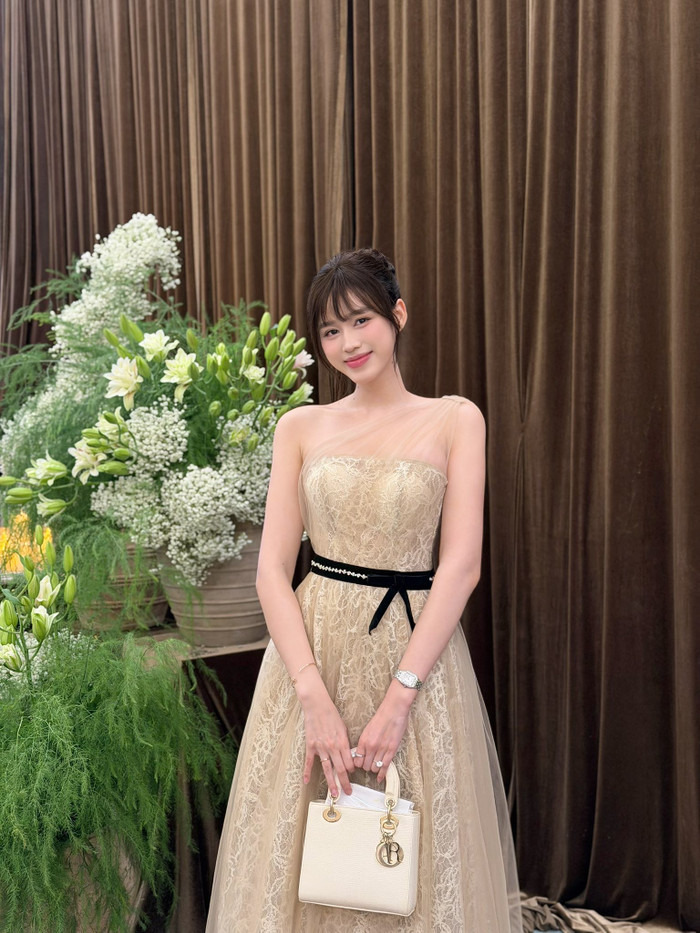 Đỗ Thị Hà gần như không xuất hiện trong các sự kiện của giới showbiz từ khi lấy chồng doanh nhân. Ảnh: FBNV