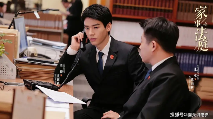 Vai diễn thẩm phán giúp Cung Tuấn ghi điểm với hình ảnh trưởng thành