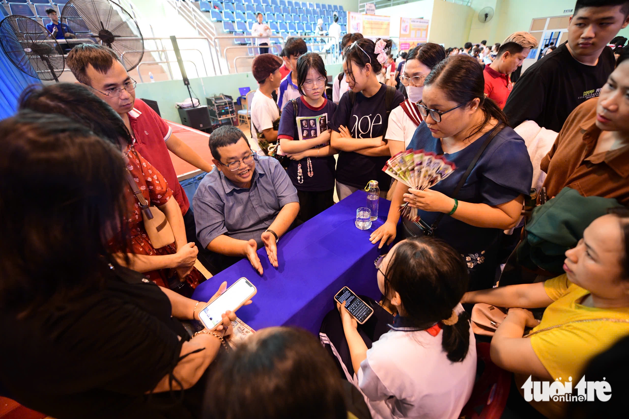 lớp 10 - Ảnh 14.