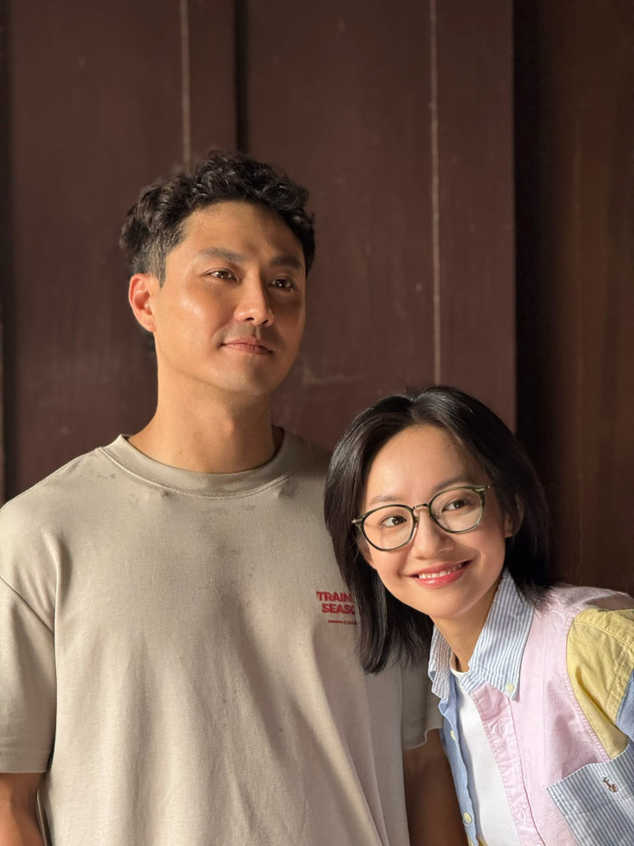 d1kxi4eg5r1-n7akmqndca2-07l746d8w83 Tuyến tình cảm giữa Thành (Thanh Sơn) và Hà Chi (Hoàng Hà) đang trở thành điểm nhấn cảm xúc cho bộ phim (Ảnh: FBNV).