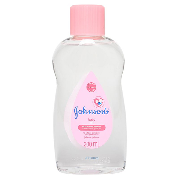 Dầu massage Johnson’s Baby Oil cho bé