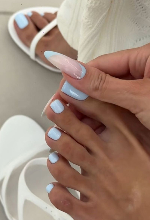 Nail chân cho da ngăm