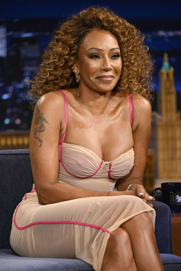 nolzi2hhtd1-qs4pdk1uwh2-k7zm440aza3 Mel B phủ nhận tour tái hợp của Spice Girls Ảnh 3