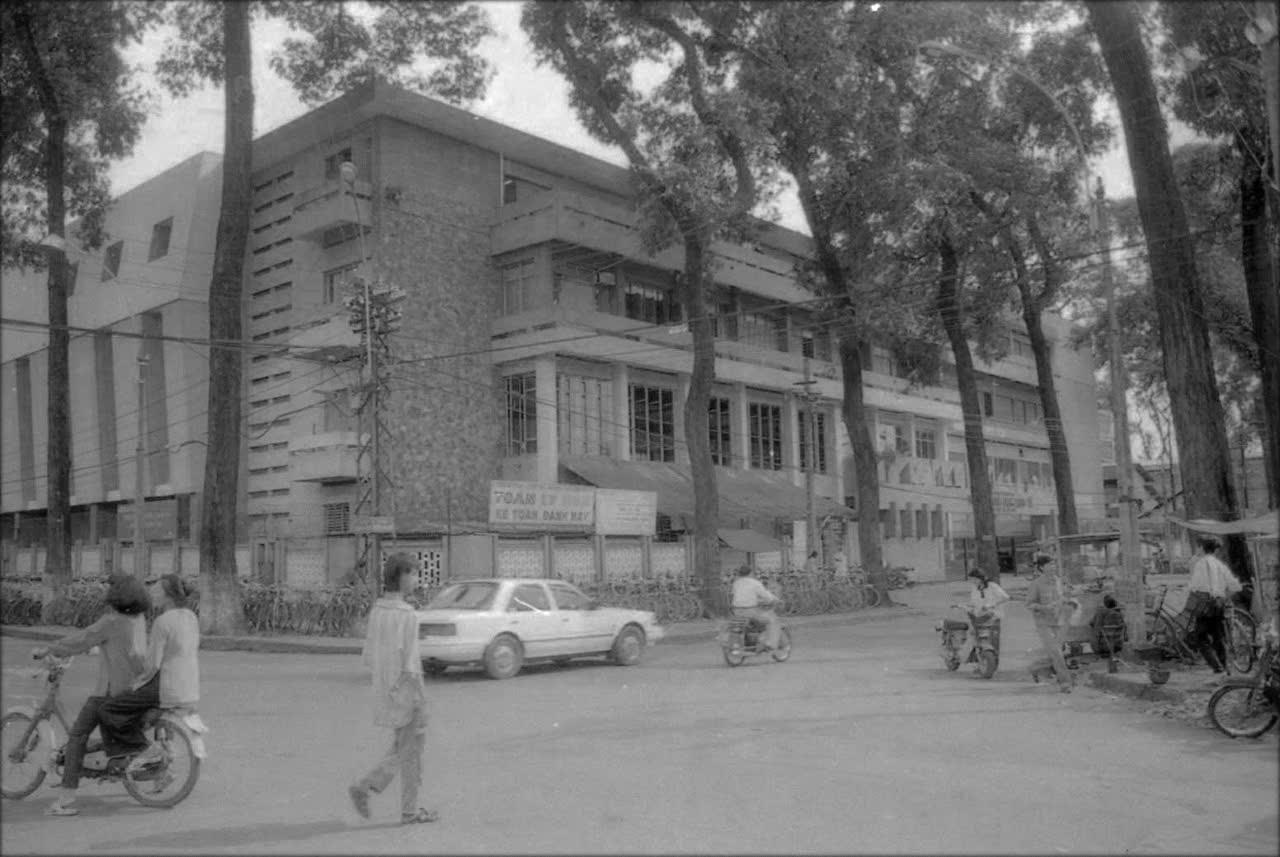 UEH: 22 hoạt động kết nối cộng đồng hướng đến kỷ niệm 50 - Ảnh 1.