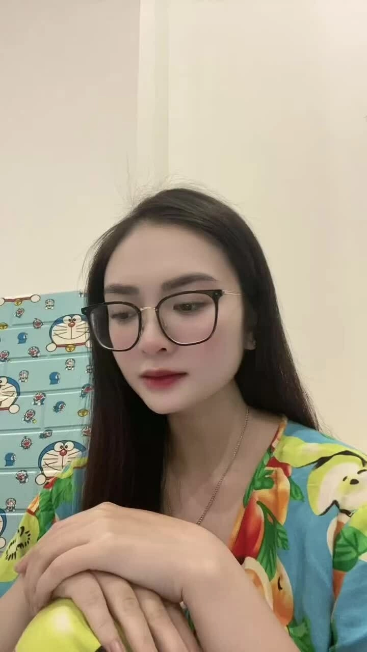 Quản lý Thiện Nhân lên tiếng, nói cô vẫn khỏe và bận tu tập