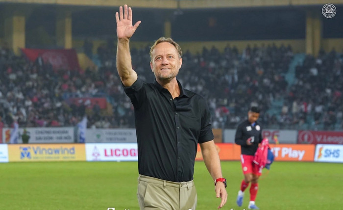 y0smr3lpgz1-cpywazz0v02-xkzxrcdsi93 HLV Polking đã giúp Văn Hậu thay đổi ấn tượng. Ảnh: CLB CAHN