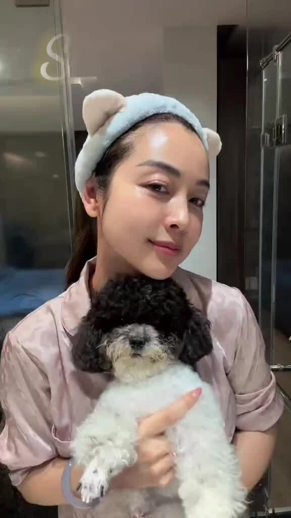 2 loại serum 'chống già' của Jennifer Phạm ở tuổi tứ tuần