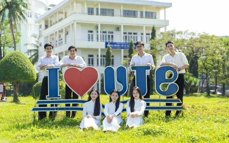 Đề xuất dời trường đại học vào phía Nam Đà Nẵng: ‘Đại học không phải là một khối nhà có thể di dời' - Ảnh 4.