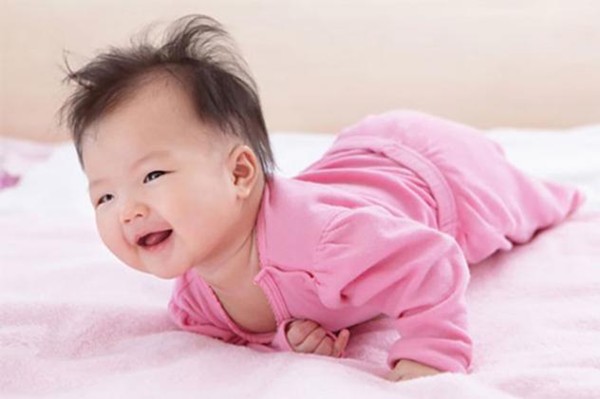 xe đẩy em bé