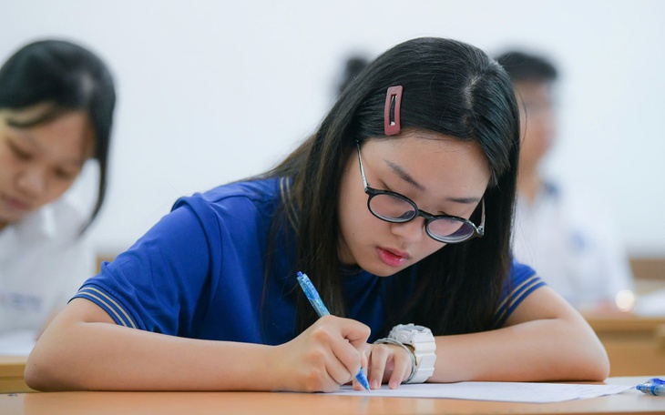 Thầy cô đại học tư vấn phụ huynh cấp 2 cách đồng hành cùng con ở bậc THPT - Ảnh 3.